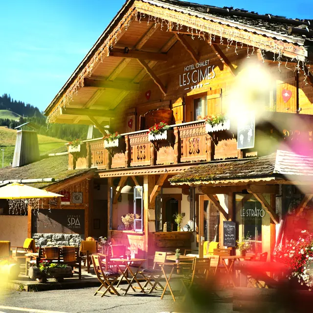 Bar à vins - tapas - cocktail - salon de thé Le Strato refuge alpicurien_Le Grand-Bornand