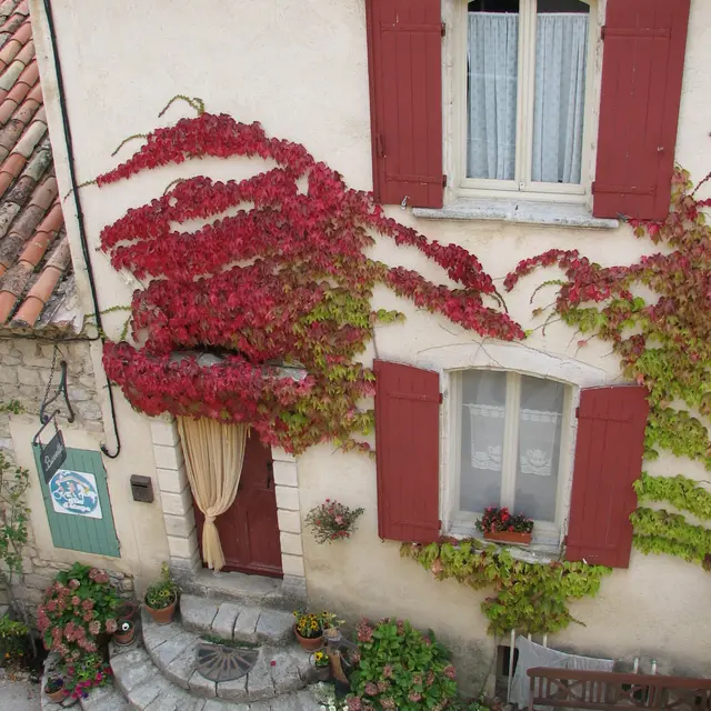 gite etapes vitrolles