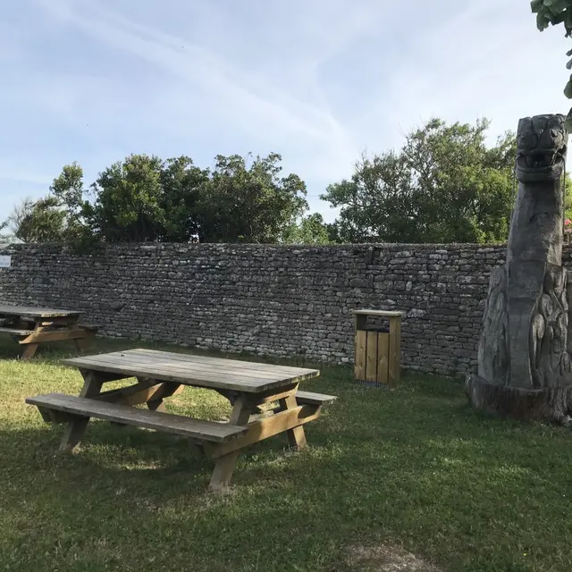 Aire de pique-nique clos de la mairie