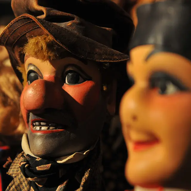 Visite Théâtre des Mansardes - Le grand voyage des marionnettes._Saint-Symphorien-de-Lay