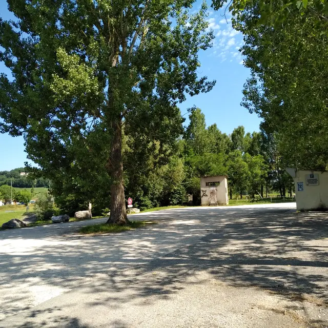 Aire de Camping Car Lauzerte