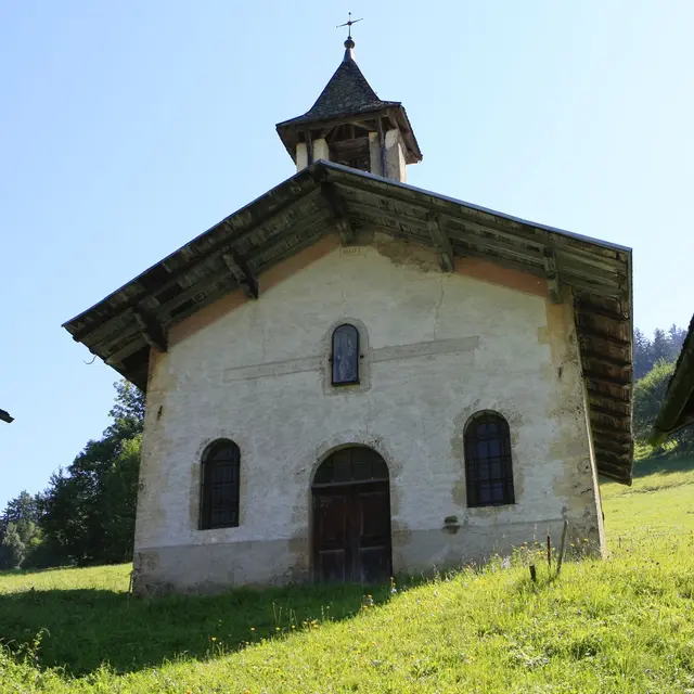 chapelle-saint-sauveur-hauteluce-ete