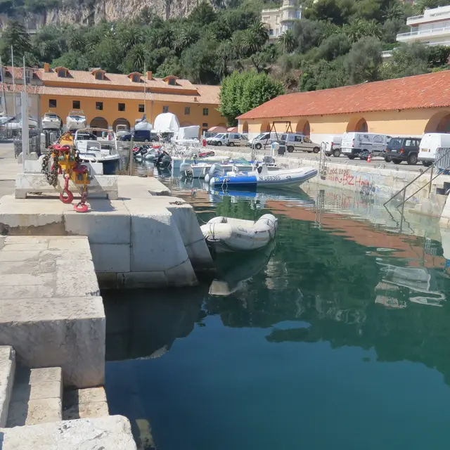 Le bassin de radoub