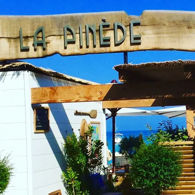 Plage la Pinède Saint-Clair Lavandou