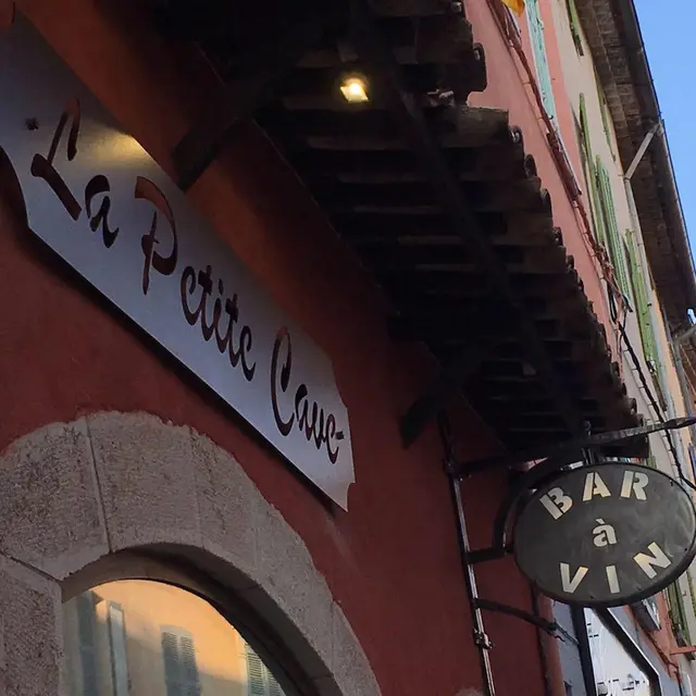 La Petite Cave