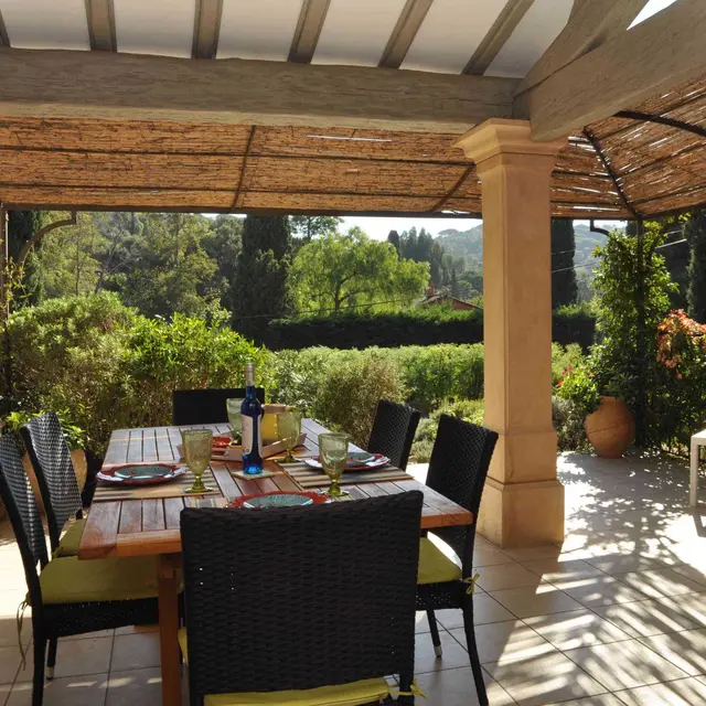 Une terrasse ombragée
