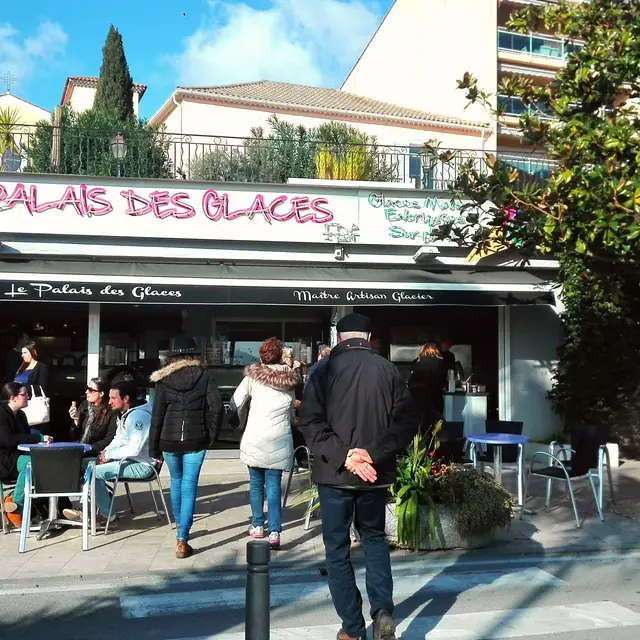 Artisan glacier Le Palais des glaces Le Lavandou