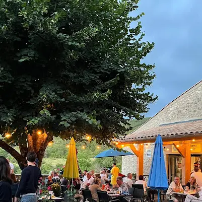 Café - Restaurant des Tilleuls_Villemus