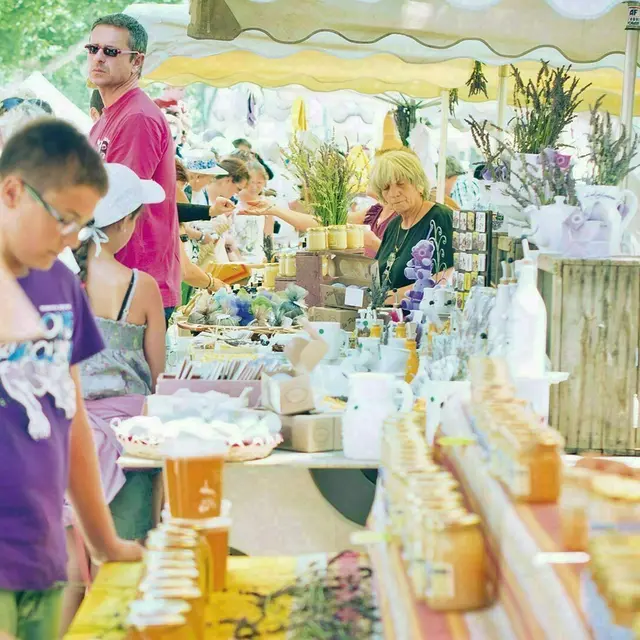Marché d'artisans et de producteurs