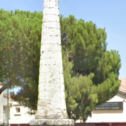 L'Obélisque de St Christol lez Alès (Pyramide)_Saint-Christol-lès-Alès