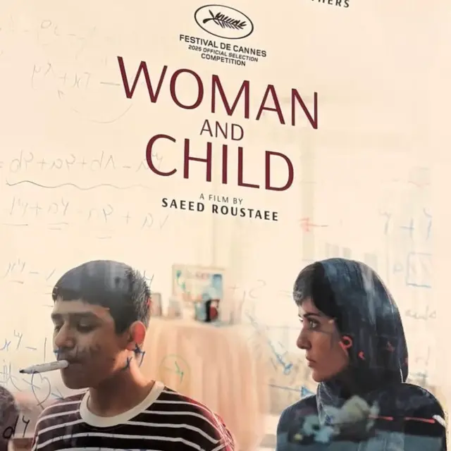 Woman and child - Cinéalma_Carros