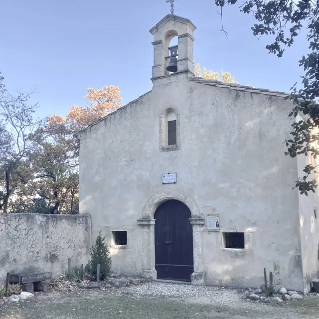 Aire de pique-nique chapelle St. Didier_Rasteau
