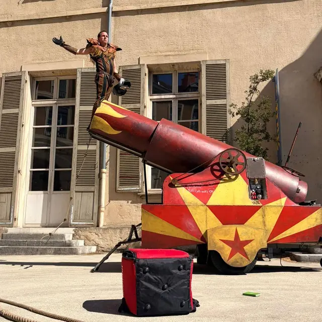 L'homme canon - Spectacle Est Dans La Rue_La Toussuire