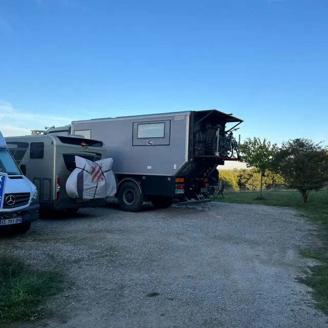 Aire de Camping Car à la Ferme_Roumengoux