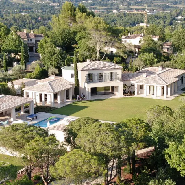 Villa Dans Domaine à Louer