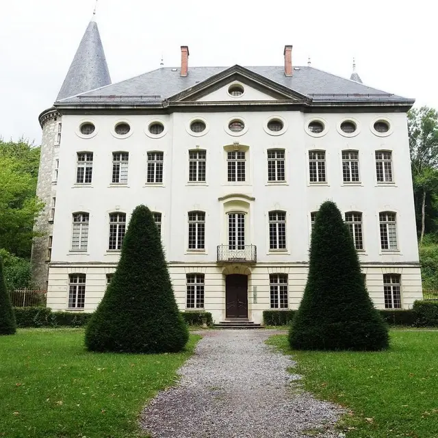 chateaudebressieux.jpg