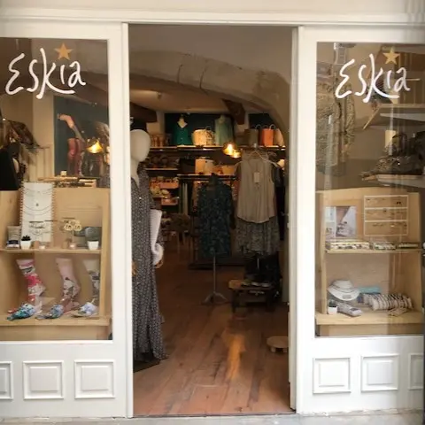 Eskia_L'Isle-sur-la-Sorgue