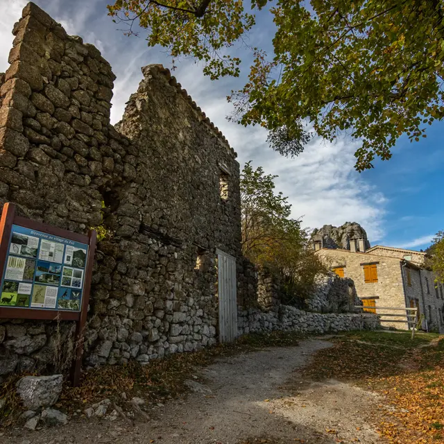 Visite de l'église Saint-Laurent et du verger communal