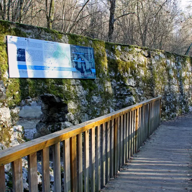 Le réservoir de l'ancienne centrale électrique
