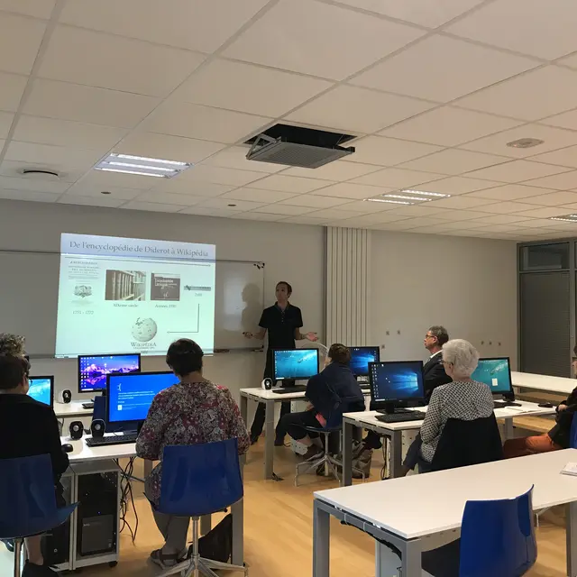 photo d'un groupe à l'atelier numérique