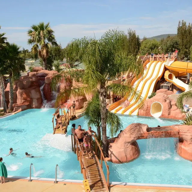 camping hyeres Les Palmiers l'ayguade piscine plage