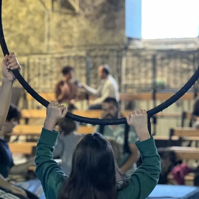 Café des enfants avec Festival Temps de cirques avec le Cie HMG