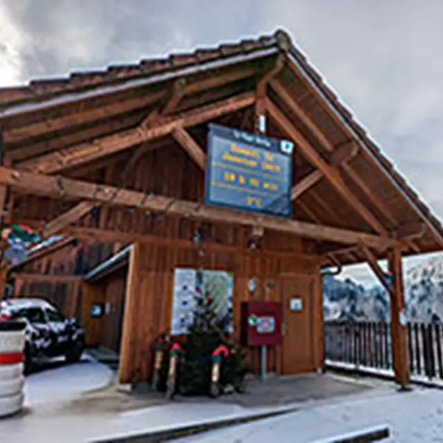 Bibliothèque_Pinsot Le Haut-Bréda