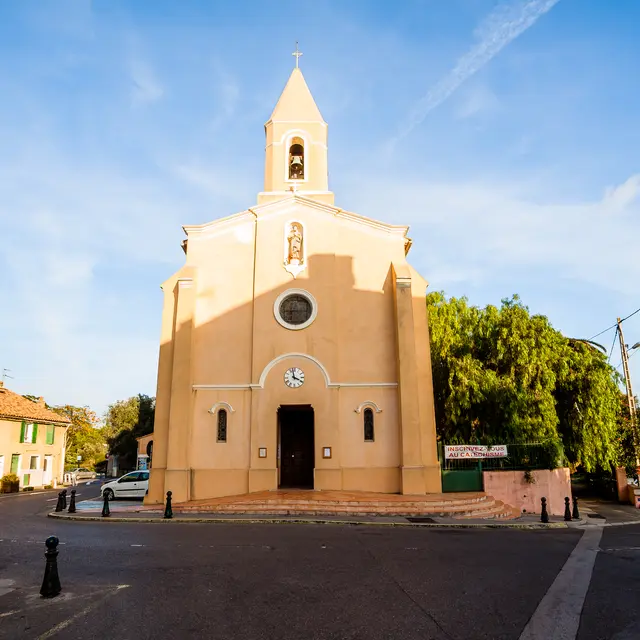 Place St Pierre à Giens