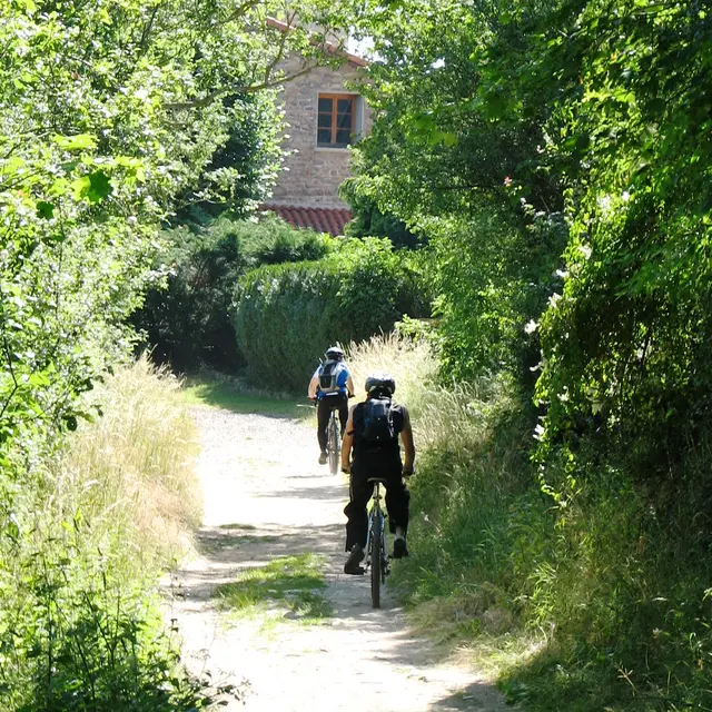 Les Tours de Chambles - Itinéraire VTT