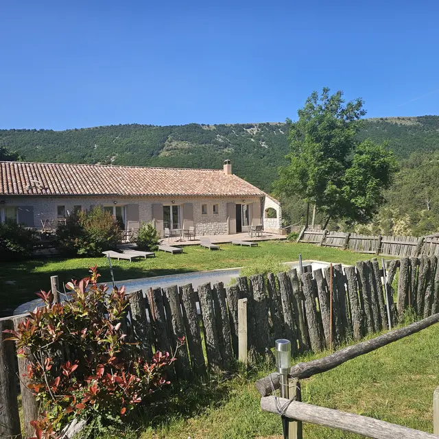 chambres d'hôtes l'Enchastre.jpg