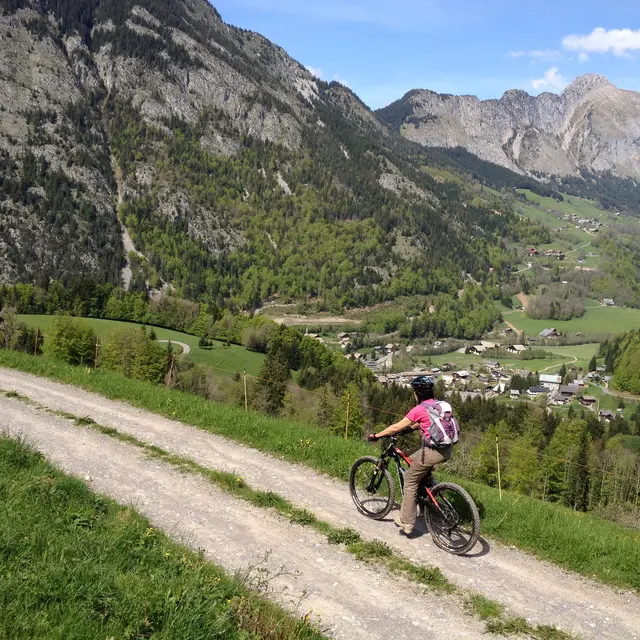 VTT électrique parcours 42 - Abondance_Abondance