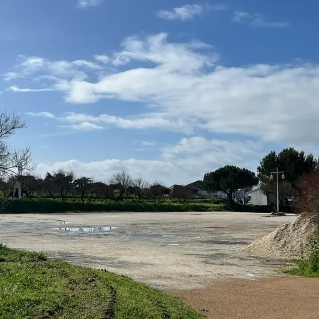 Parking de la base nautique