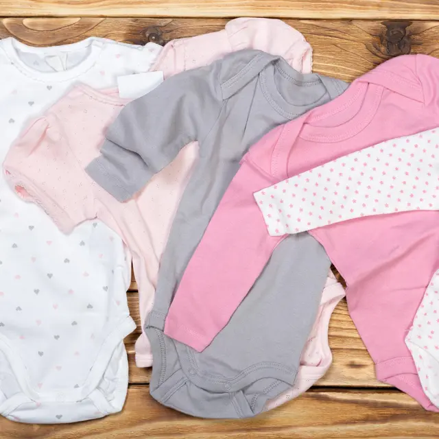 Braderie petite enfance Les P'tits Loups du Pays Rochois_Cornier