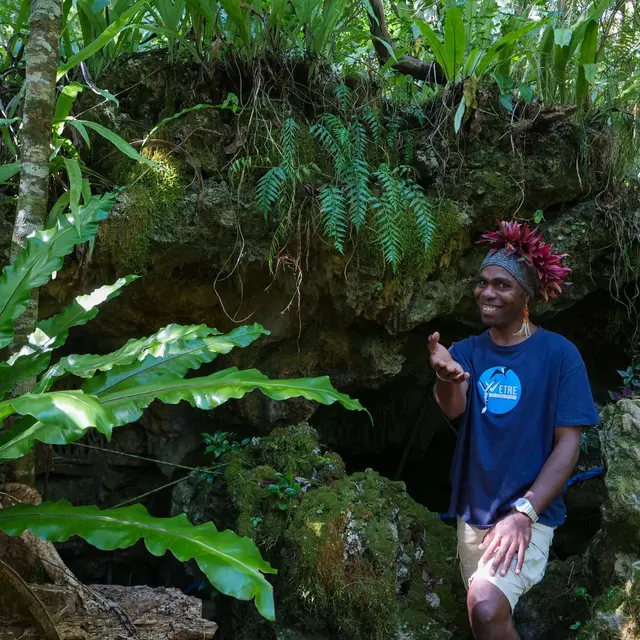 TROPICAL FOREST & SECRET GROTTO_Lifou