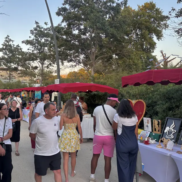 Marché nocturne des créateurs_Istres