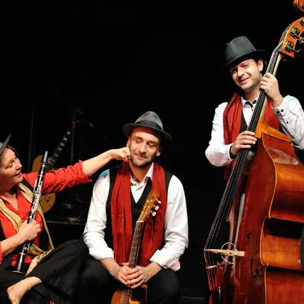 Bluemary Swing