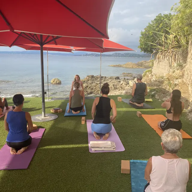 Yoga'zur summer yoga
