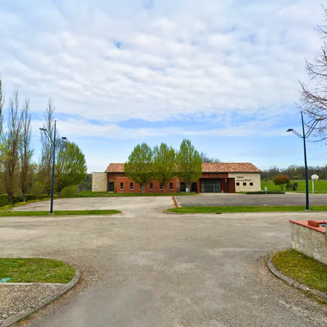 Aire de camping-cars de Montjoi_Montjoi