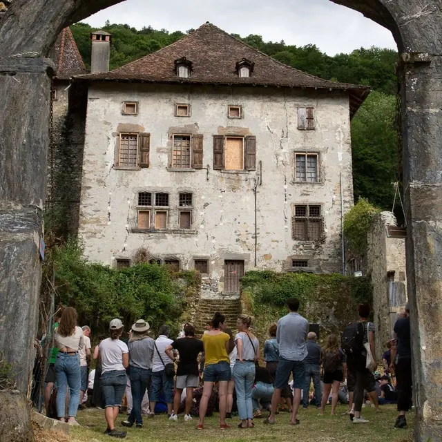 Rendez-vous au manoir de Vaubonnais -Secrets de manoir - La Pierre