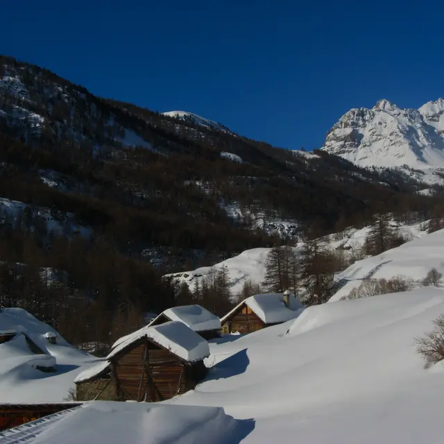 La Clarée rêvée à raquette - Fugues en Montagne_Névache