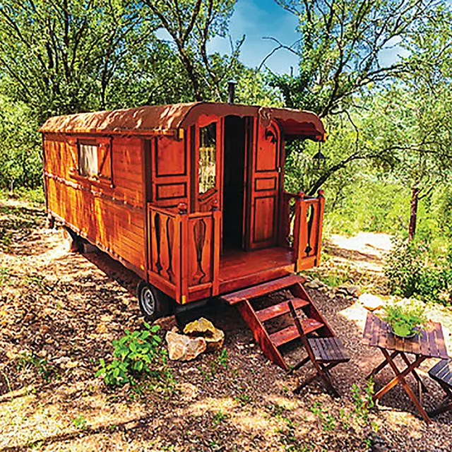 Les roulottes du dolmen provençal_Cabasse