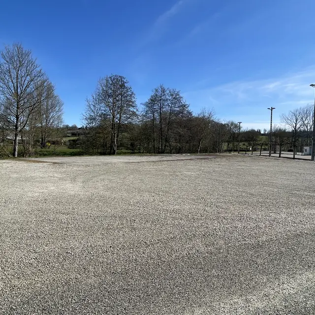 Parking rue Antonin Perbosc_Vazerac