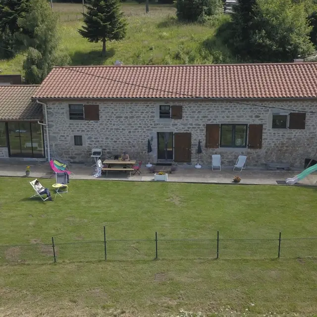 maison entière drône.jpg