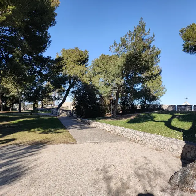 Aire de pique-nique de l'Esplanade_Noves