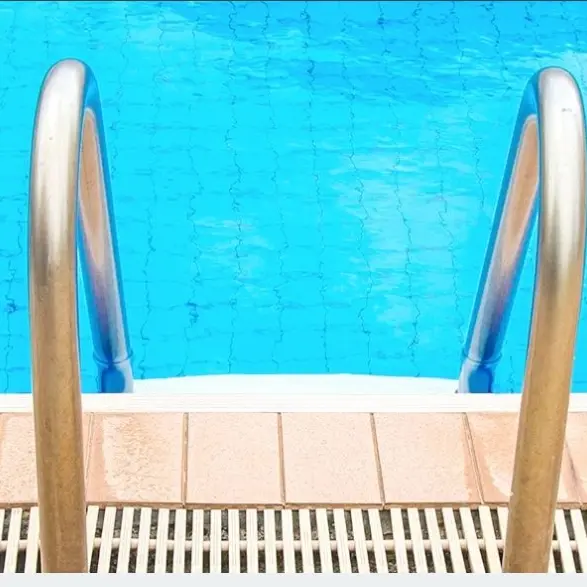 Piscine d'été de Cendras_Cendras