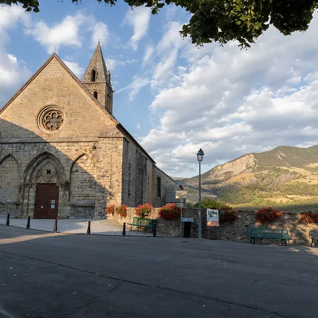 Eglise Notre-Dame de Bethléem à Bayons