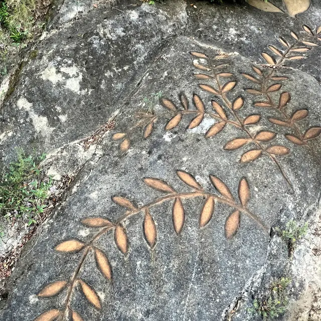 Atelier de patrimoine : Gravure sur safre au cœur du jardin de Marcel_Beaumes-de-Venise