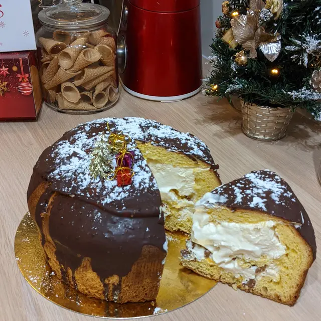 Panettone fourré de noël
