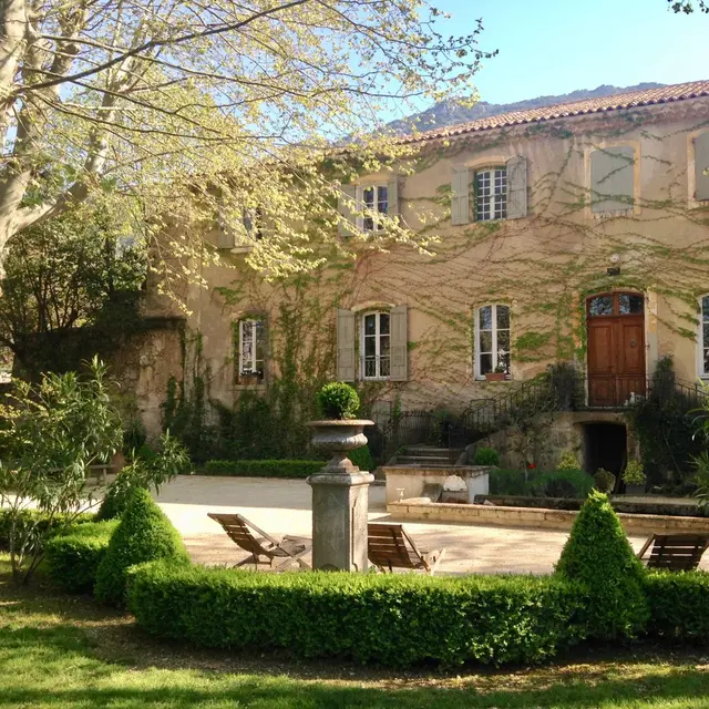 écrin château de jouques