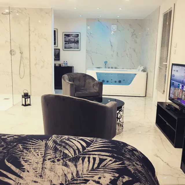 Suite Saint Estèce - Brue Auriac